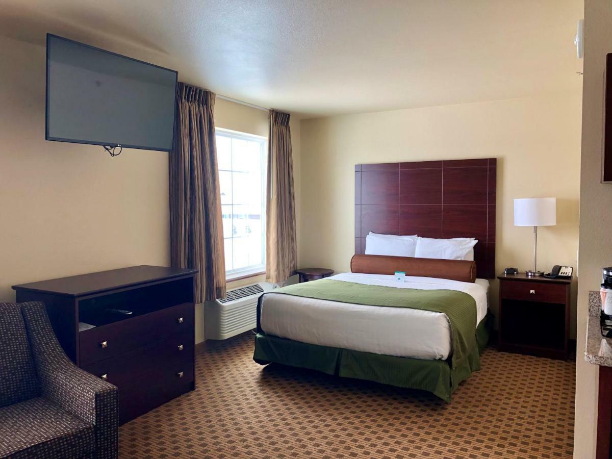Cobblestone Hotel & Suites Pulaski/Green Bay Экстерьер фото